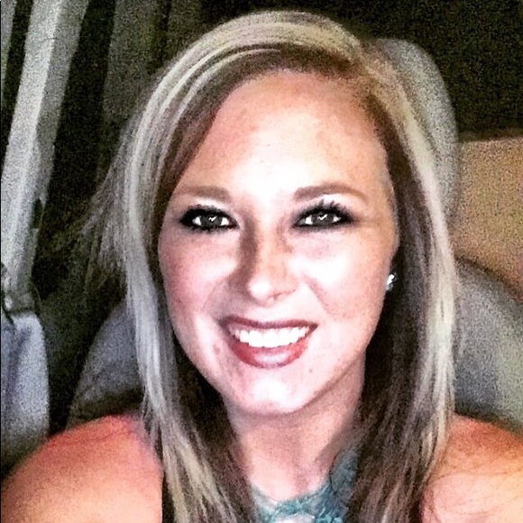 Meet your Posher, Ashlee